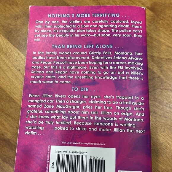 Set of 3, Lisa Jackson, used, paperback novels. - Picture 7 of 15